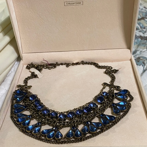 Veronese statement necklace - Picture 2 of 8